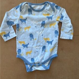 💙5/$25💙Burt’s bees onesie 3-6M